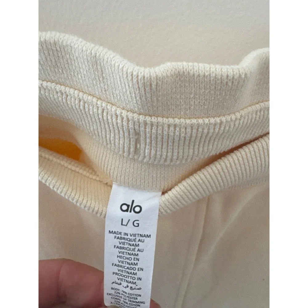 ALO Yoga soft comfortable